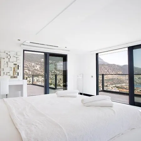 5 Bedroom 9363 Villa Kalkan